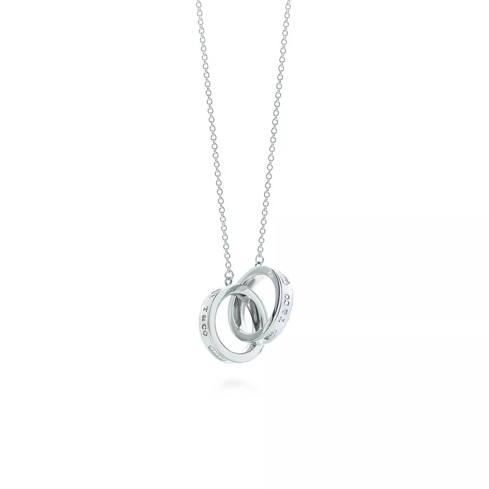 TIFFANY’S STERLING SILVER INTERLOCKING CIRCLES PENDANT NECKLACE